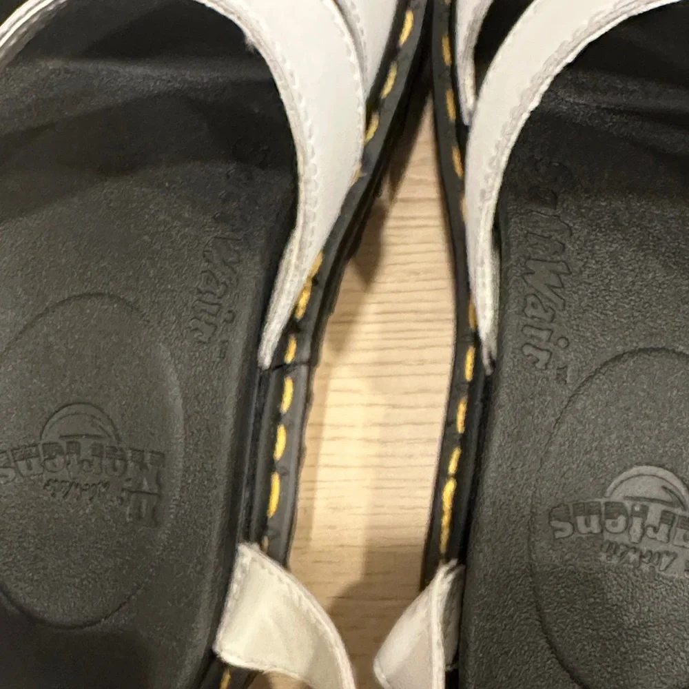Dr. Martens women’s White Strap Sandals US 8
